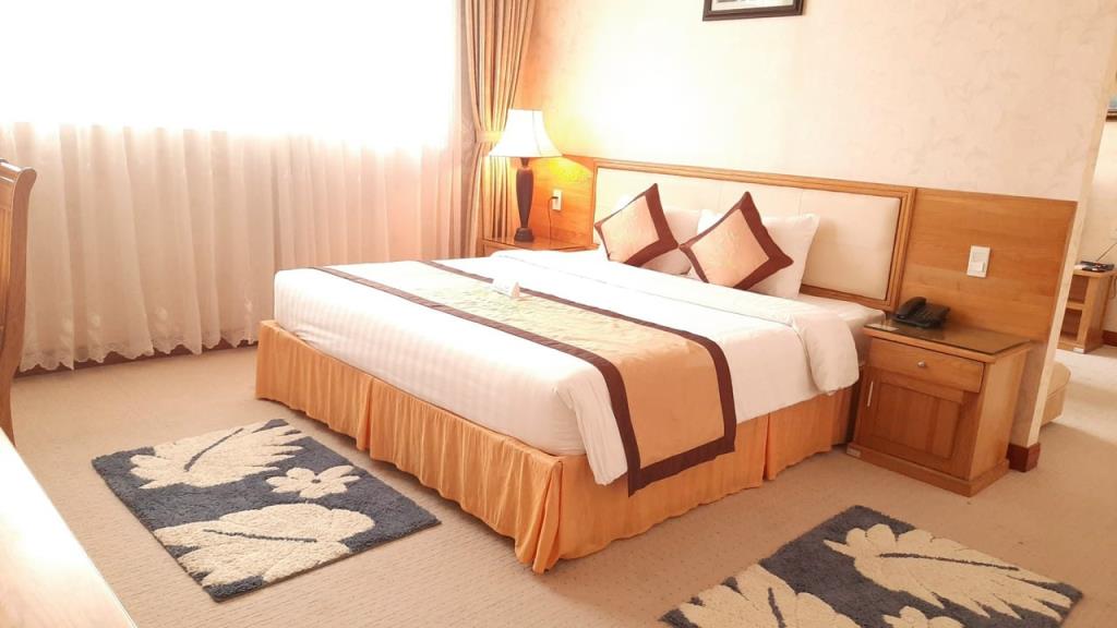 Suite Room - Khách Sạn Thiên Ý
