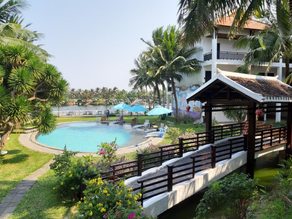 Deluxe Garden View - River Beach Resort & Residences