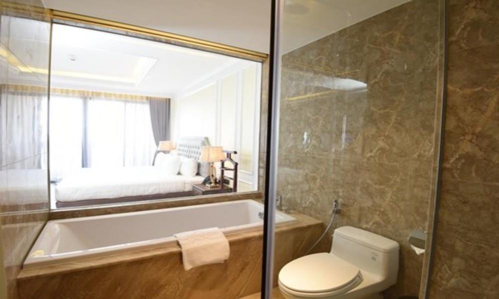 Executive Suite with Balcony - Khách sạn Phú Cường Cà Mau