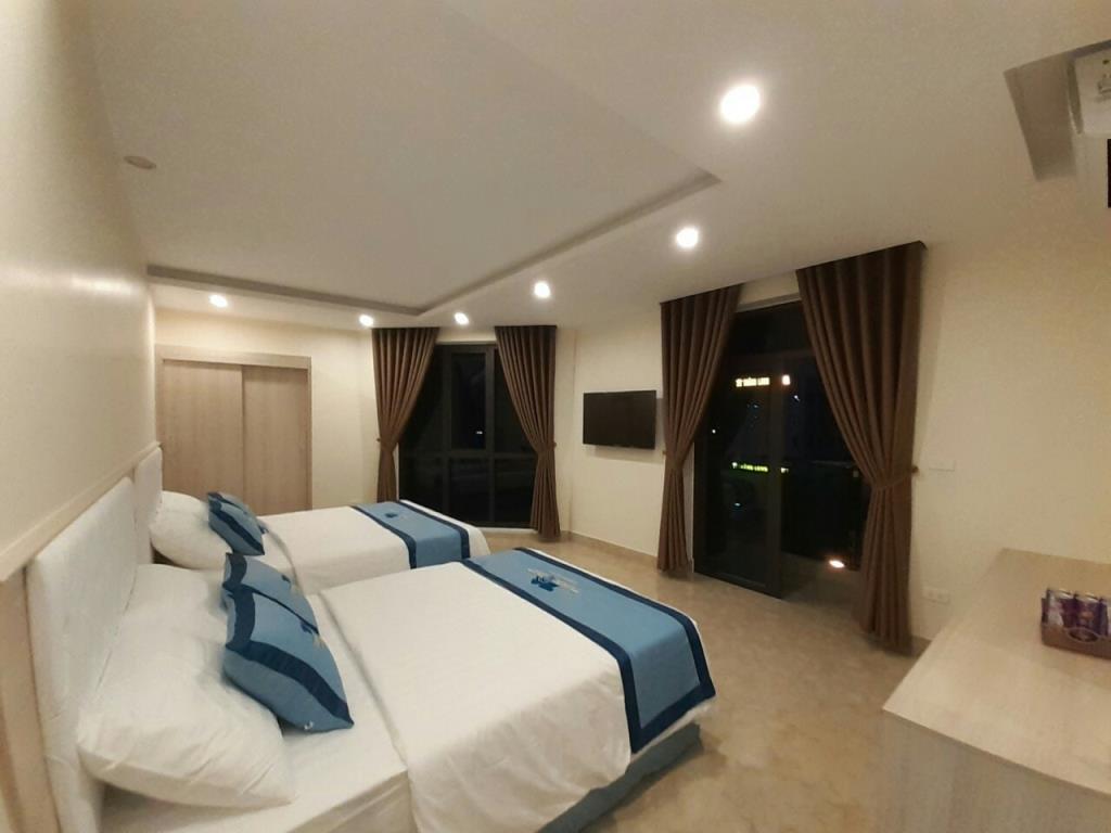 Quadruple VIP Room - Khách Sạn Tuấn Đạt Luxury FLC