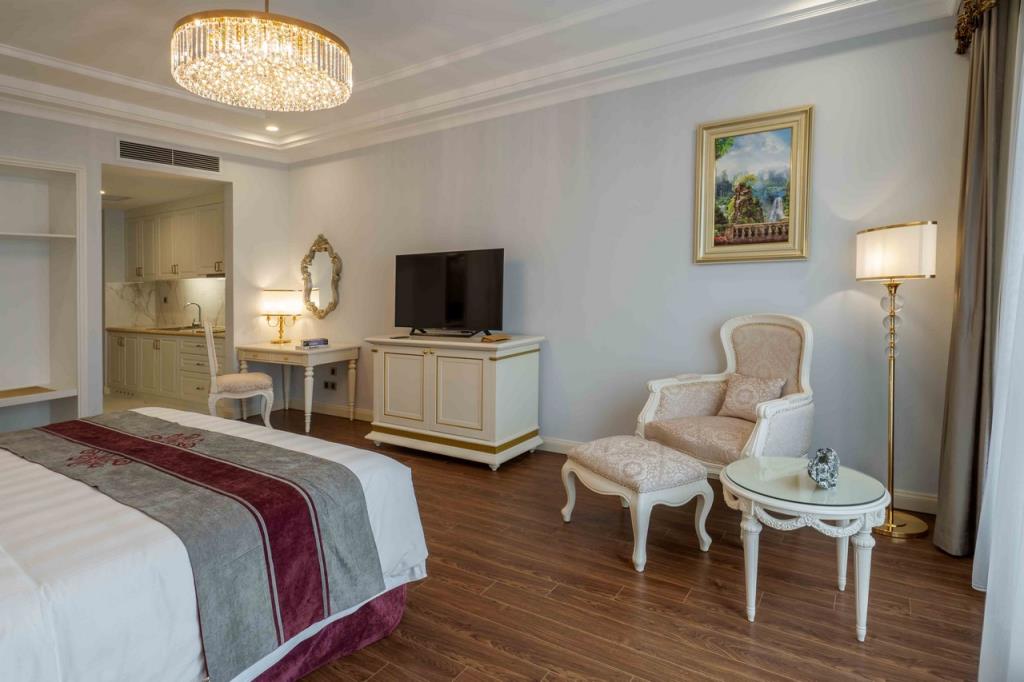 Phòng Executive Suite - Khách sạn Melia Vinpearl Phủ Lý