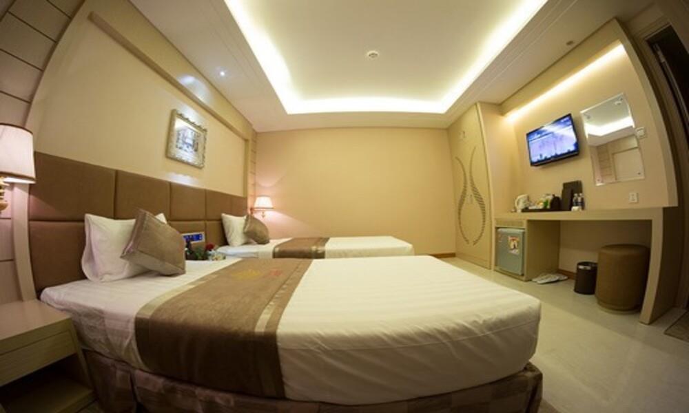 Family Suite - Khách sạn Holiday One