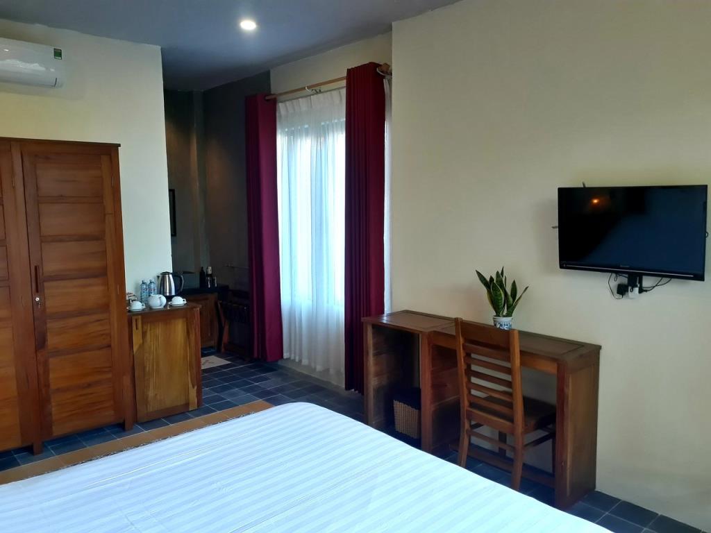 Superior Double Room With Terrace - Khách sạn Pink Tulip Hội An