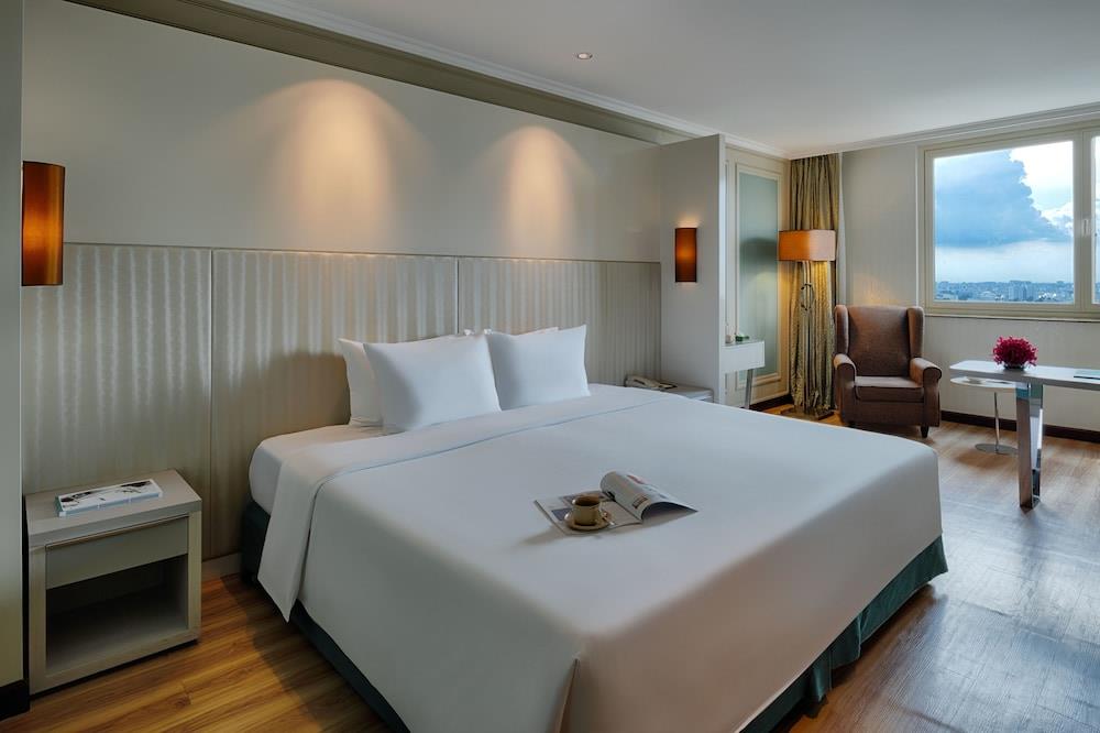 Phòng Deluxe, Quang cảnh thành phố - Khách Sạn Windsor Plaza