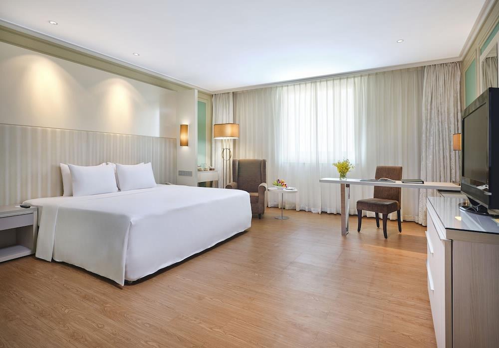 Phòng Premier, Quang cảnh thành phố - Khách Sạn Windsor Plaza