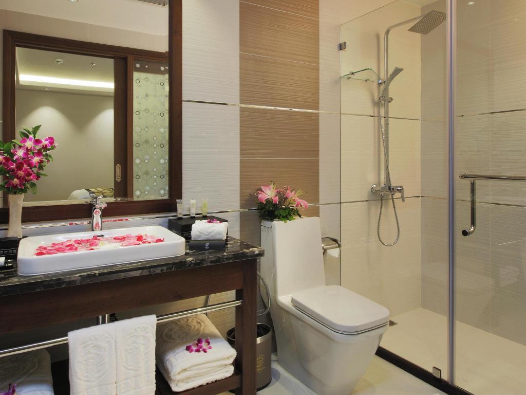 Phòng Deluxe 1 Giường Lớn Hoặc 2 Giường Đơn - Khách Sạn Athena