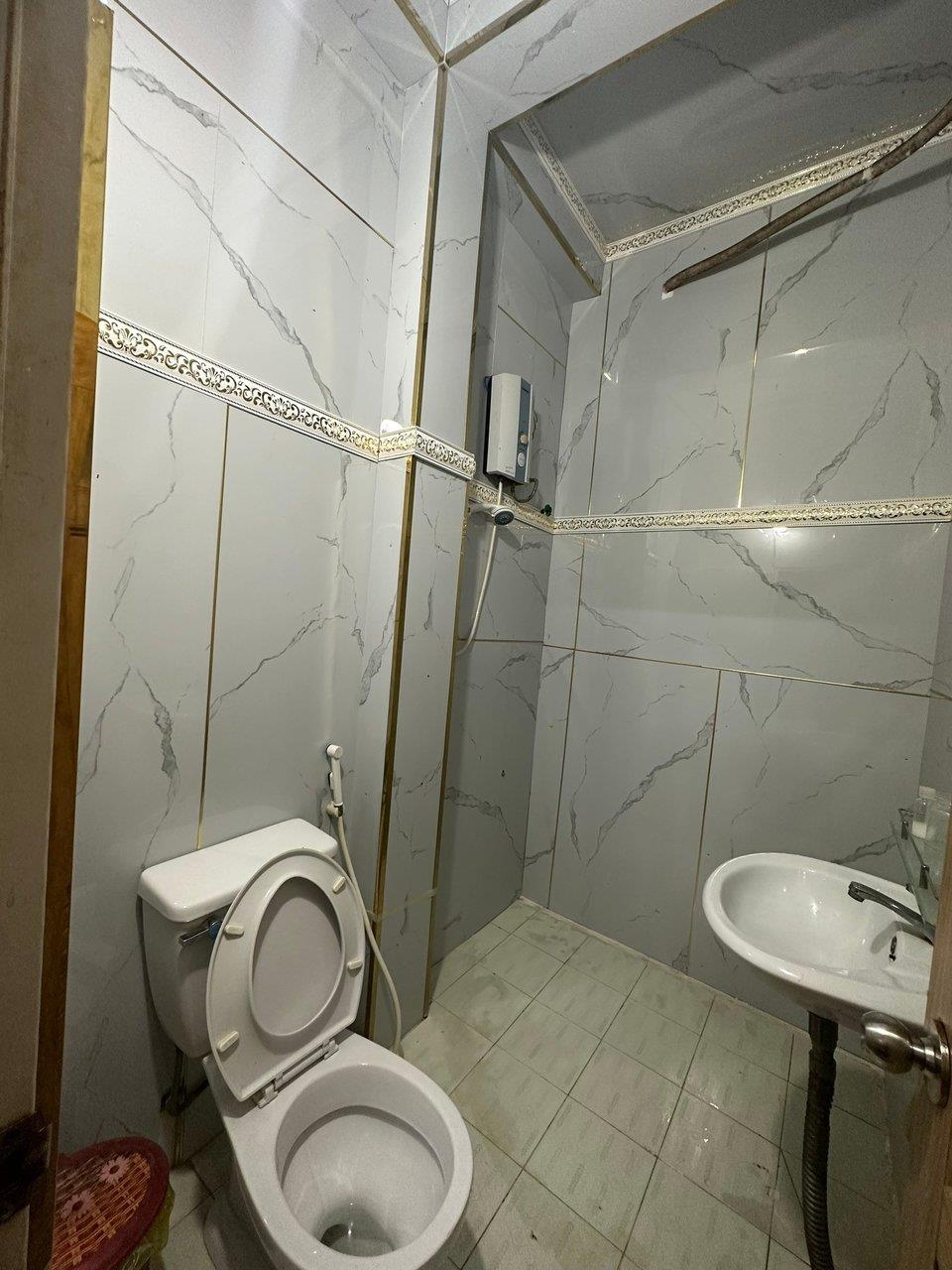 RedDoorz Standard Room - RedDoorz Trang Thu 2 Hotel Le Hong Phong