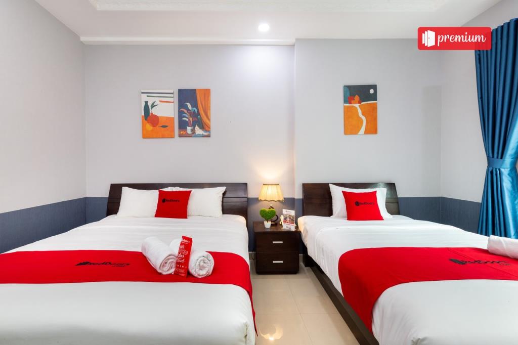 RedDoorz Executive Triple (3 Adults) - RedDoorz Ura Hotel Hung Phuoc 4