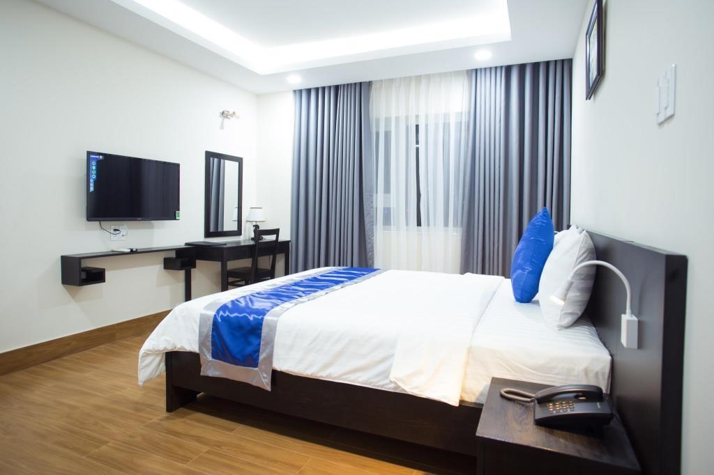 Phòng Deluxe 1 Giường Đôi - Khách Sạn Solex