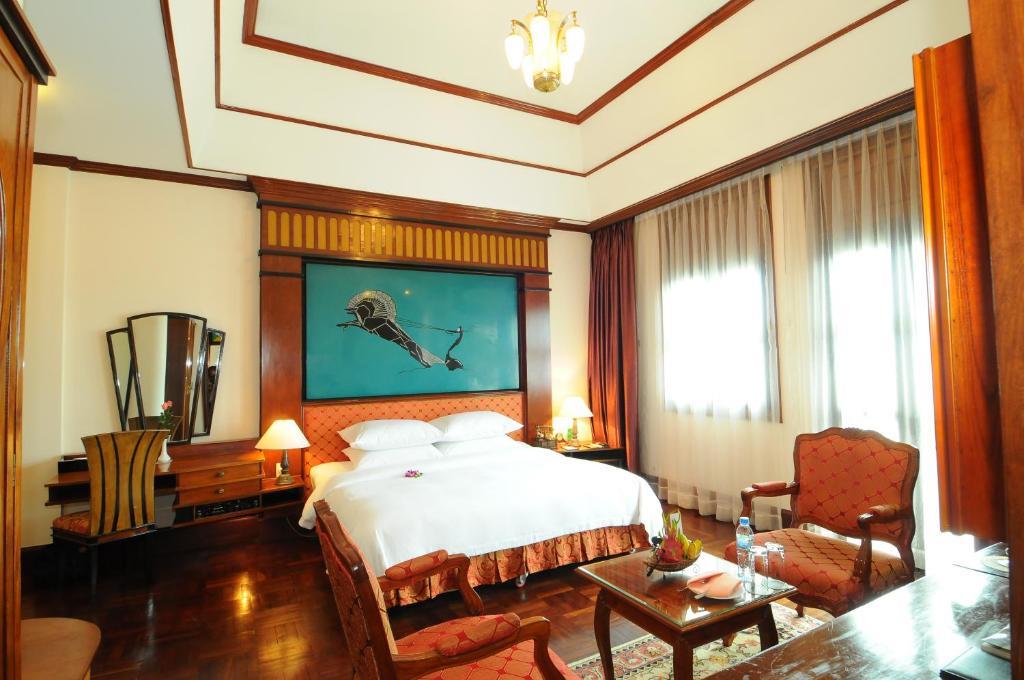 Colonial River Deluxe - Khách Sạn Majestic Sài Gòn
