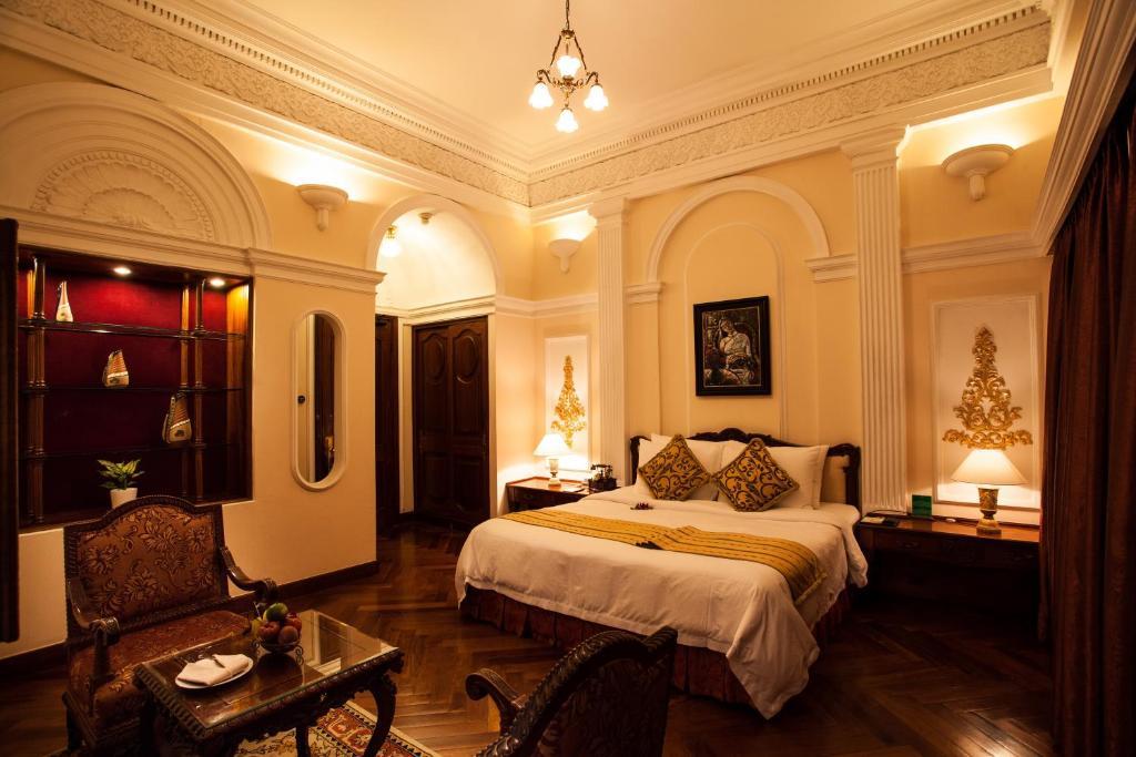 Colonial River Deluxe - Khách Sạn Majestic Sài Gòn