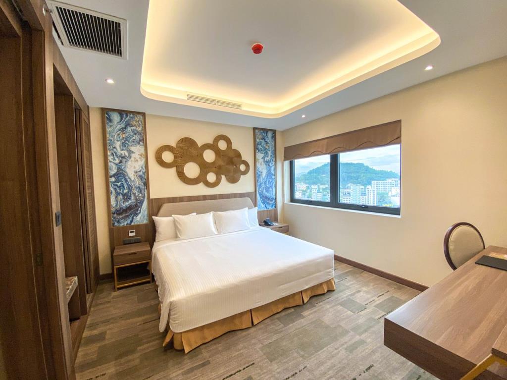 Phòng Deluxe Suite - Khách Sạn Mường Thanh Luxury Hạ Long Residence