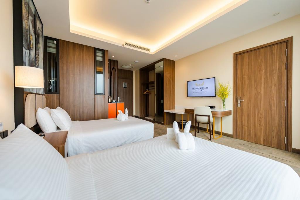 Deluxe Twin Room with city view - Khách sạn Mường Thanh Luxury Hạ Long Centre