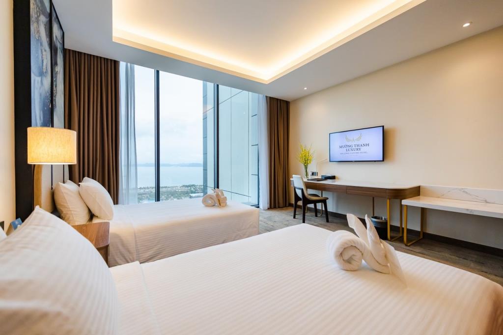 Deluxe Twin Room with Ocean view - Khách sạn Mường Thanh Luxury Hạ Long Centre