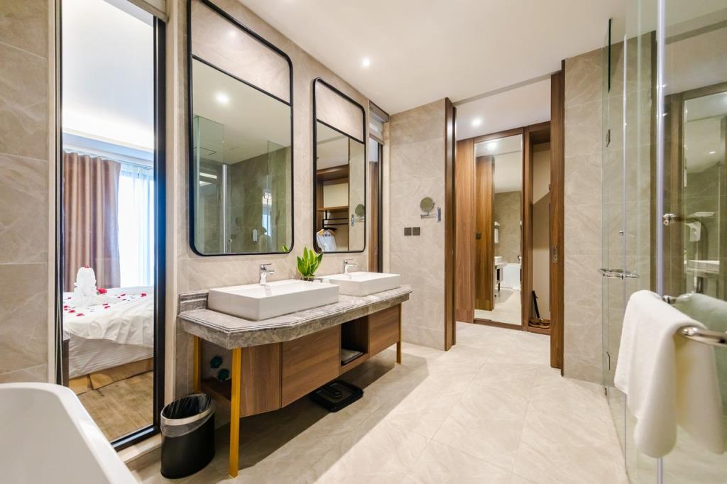 Grand Suite - Khách sạn Mường Thanh Luxury Hạ Long Centre