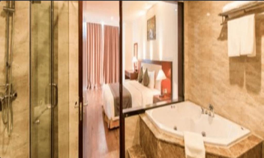 Royal Suite - Khách Sạn Mường Thanh Grand Cửa Lò