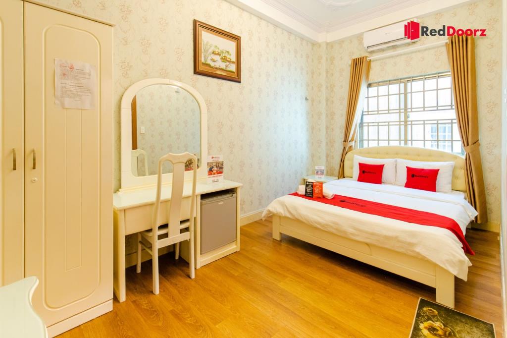 RedDoorz Super Deluxe Room Window - RedDoorz Truc Huyen Hotel