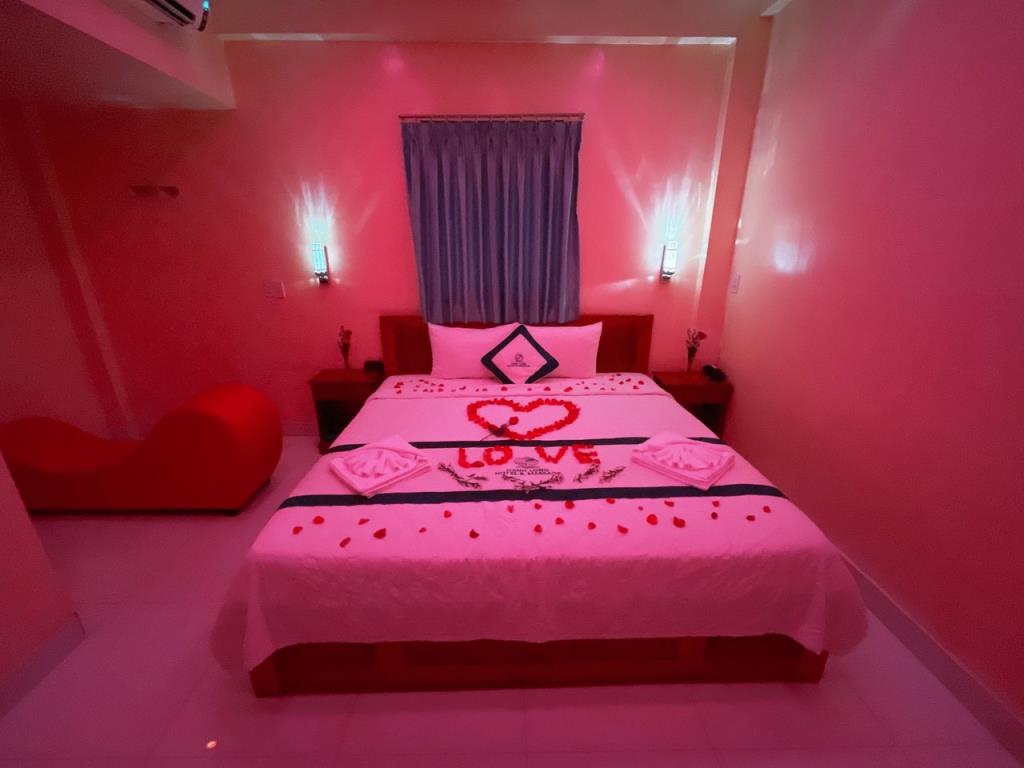 Phòng đôi - phòng theo giờ (tối đa 2 giờ) - Khách Sạn Hạnh Long