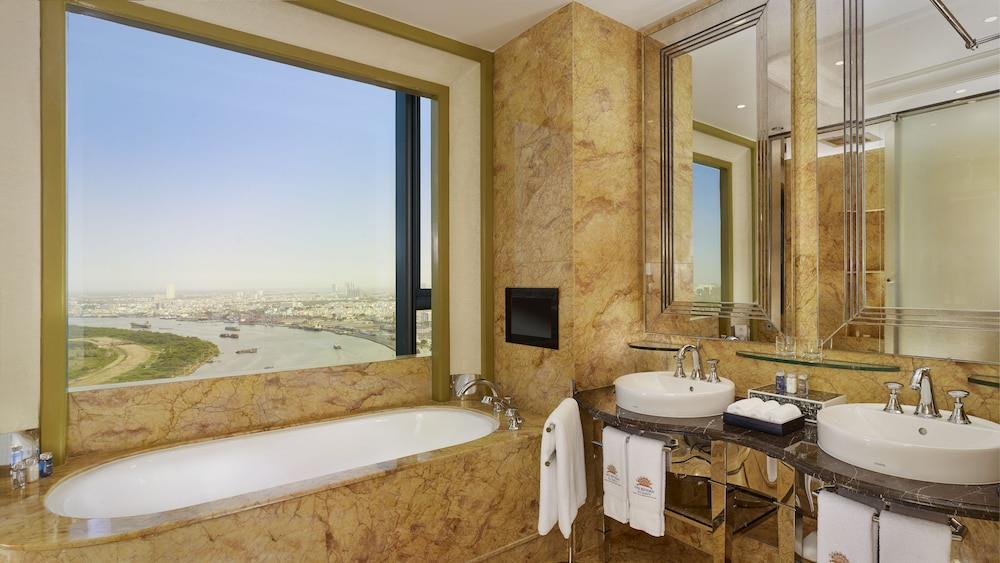 Grand Deluxe King, Free Minibar, City or River View - The Reverie Saigon