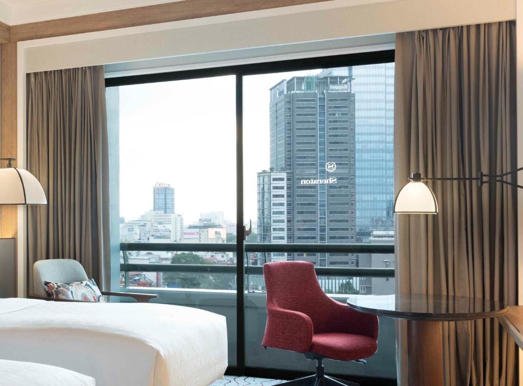 Superior Deluxe - Khách Sạn Sheraton Sài Gòn