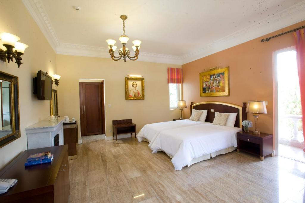 Phòng Luxury Giường Đôi/2 Giường Đơn Nhìn ra Vườn - Dalat Edensee Lake Resort & Spa