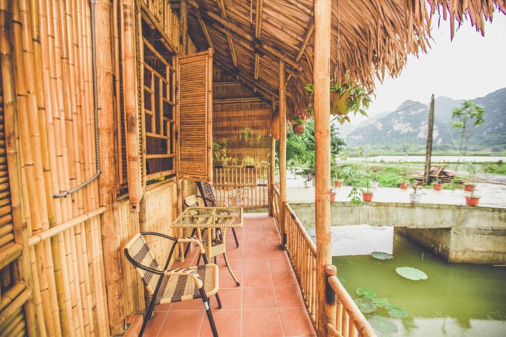 Bungalow Gia đình Nhìn ra Núi - Tam Coc Rice Fields Resort