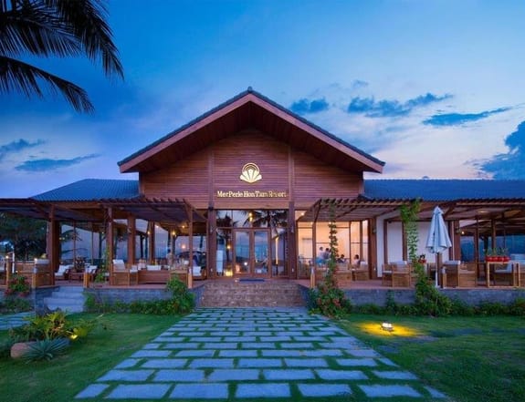 MerPerle Hòn Tằm Resort