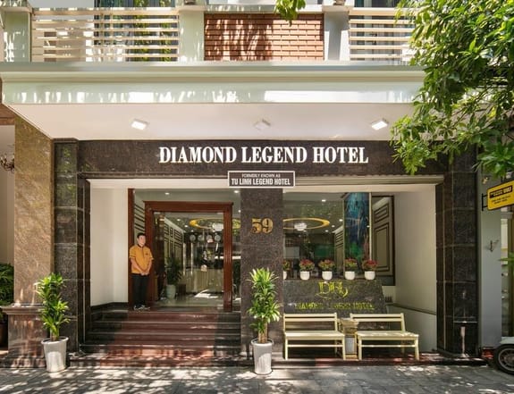 Khách Sạn Diamond Legend