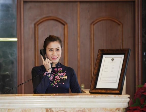 Khách sạn Ladalat