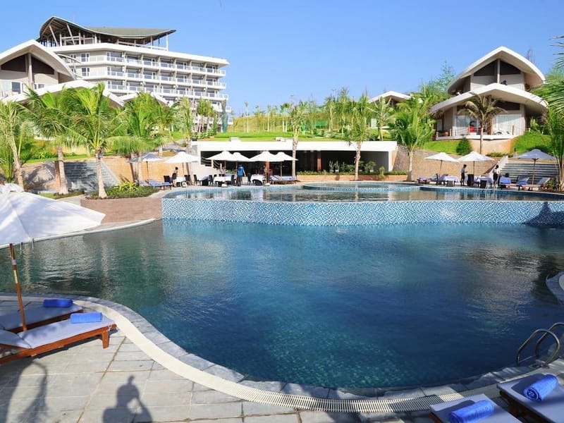 Sandunes Beach Resort & Spa