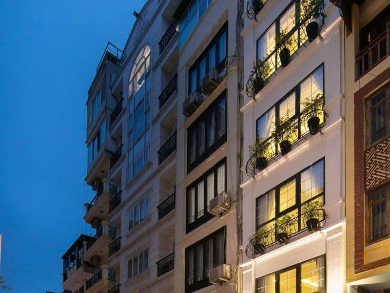 Khách sạn Royal Holiday Hanoi