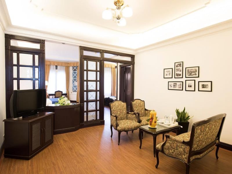 Khách sạn Hòa Bình Hà Nội