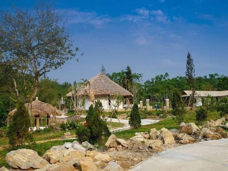 Ba Khan Village Resort