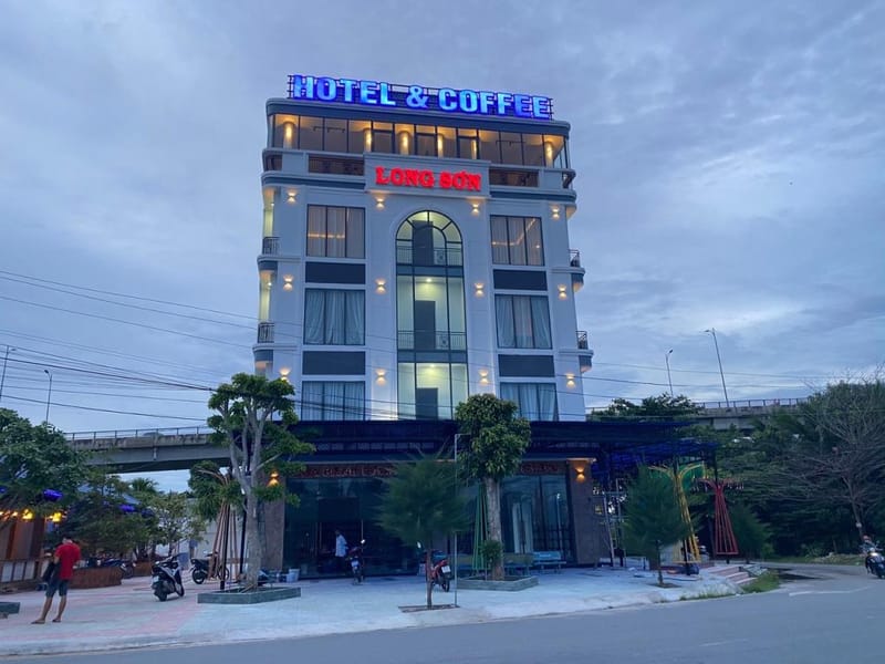 Khách Sạn Long Sơn