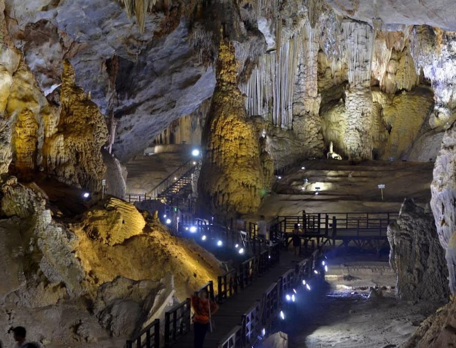 Tour Đà Nẵng 5N4Đ: Hội An - Bà Nà - Huế - Động Phong Nha