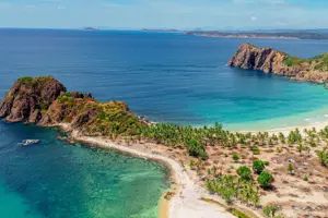 Bãi Ôm - Vẻ đẹp hoang sơ tự nhiên của biển Phú Yên