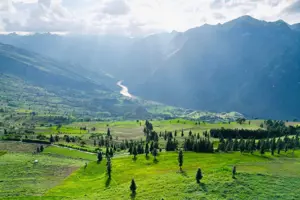 Ngất ngây trước vẻ đẹp thơ mộng của thảo nguyên Suôi Thầu (Hà Giang cũ)
