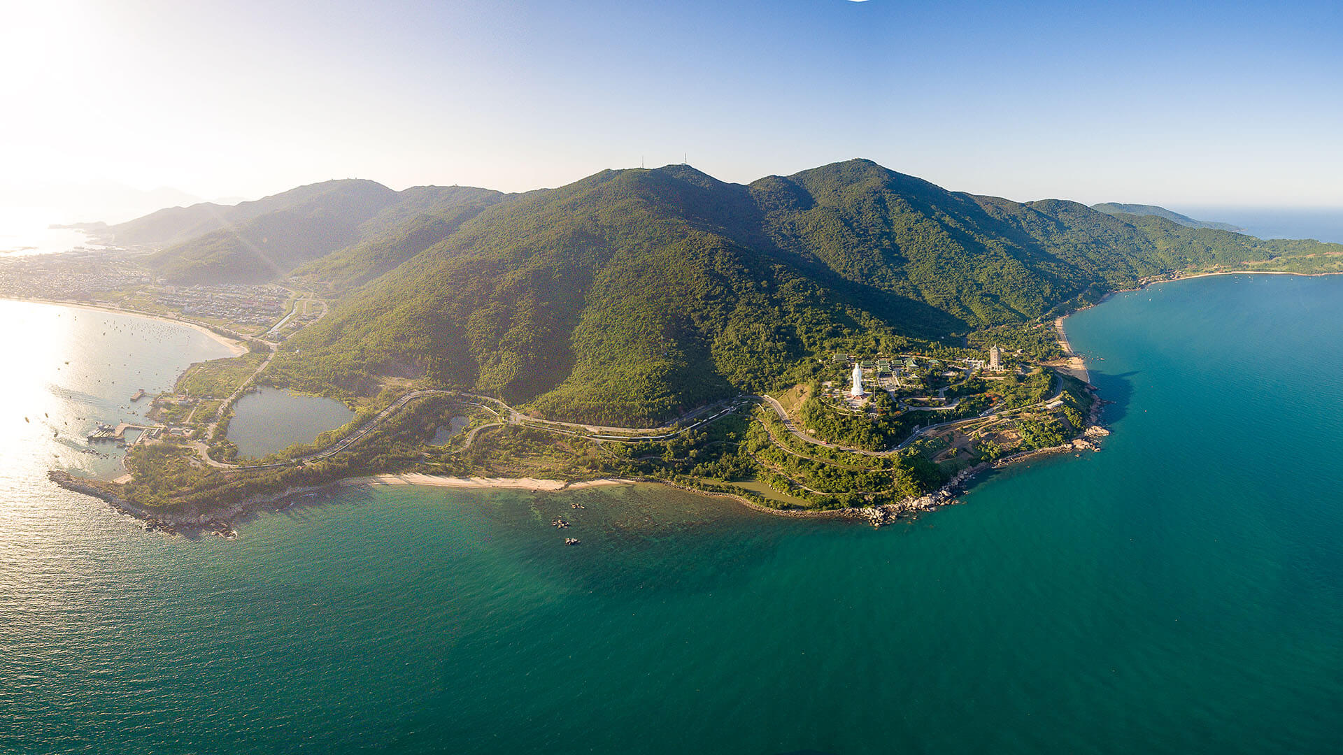 Bán Đảo Sơn Trà: "Lá phổi xanh" giữa lòng Đà Nẵng – Kinh nghiệm khám phá từ A-Z