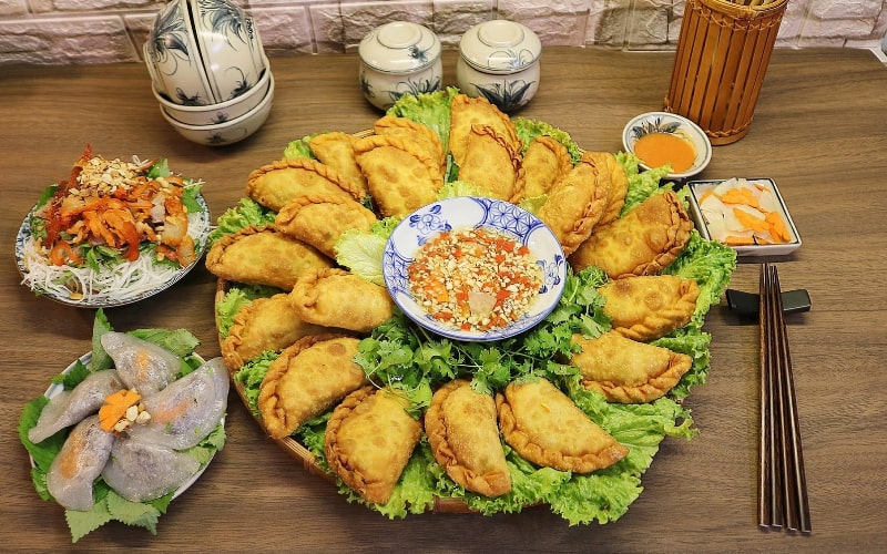 Cách làm bánh gối Hà Nội giòn tan, chuẩn vị phố cổ tại nhà