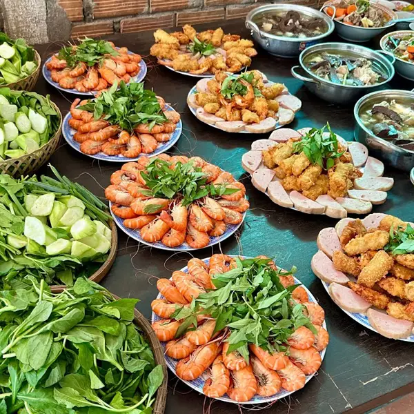 Đám giỗ Miền Tây: Nét đẹp nghĩa tình và tinh hoa ẩm thực sông nước