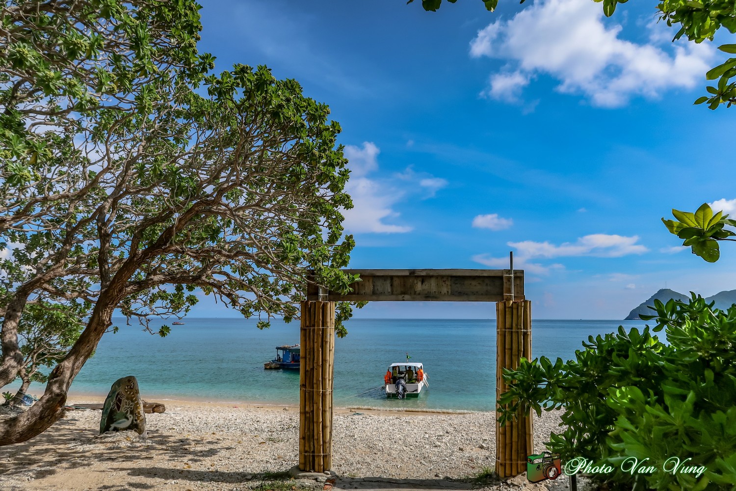 Đảo Hòn Câu Bình Thuận: Khám phá "thiên đường đá" hoang sơ giữa đại dương