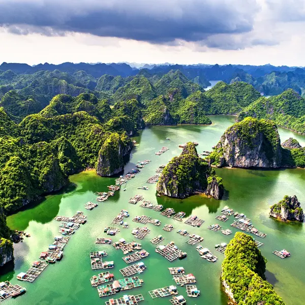 Vịnh Lan Hạ: Khám phá "thiên đường ngủ quên" đẹp nhất Việt Nam