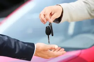 Thuê tài xế lái xe hộ dịp lễ, Tết: Giá cả & kinh nghiệm cần biết