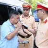 TP. HCM: Cao điểm xử phạt vi phạm nồng độ cồn và giải pháp lái xe hộ về nhà cho người say