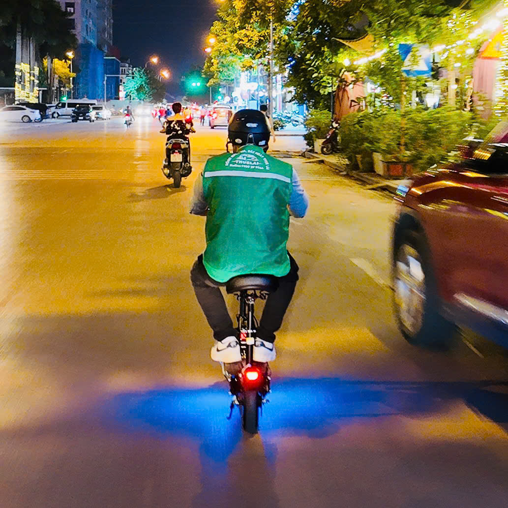 Mức giá bao gồm chi phí di chuyển của tài xế đến điểm đón