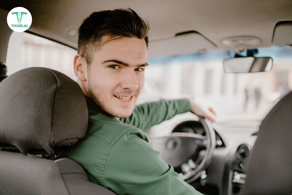 Dịch vụ lái xe hộ
