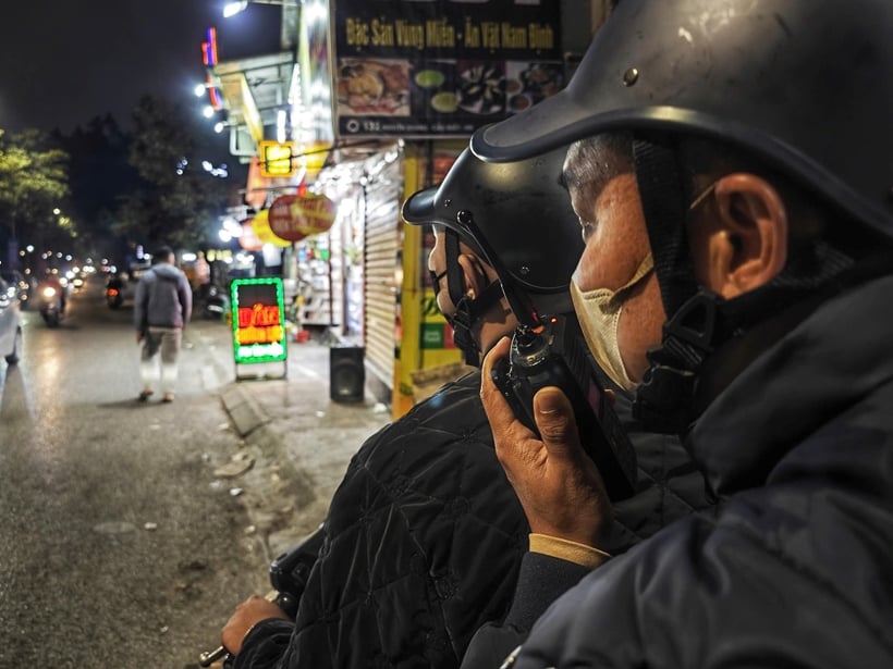 Mật phục để xử lý người vi phạm giao thông