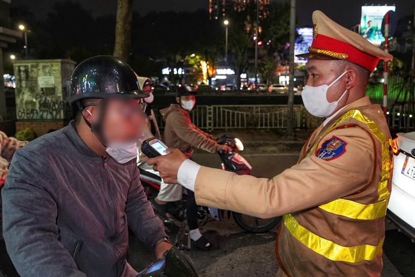 Xử phạt vi phạm nồng độ cồn với người điều khiển xe máy