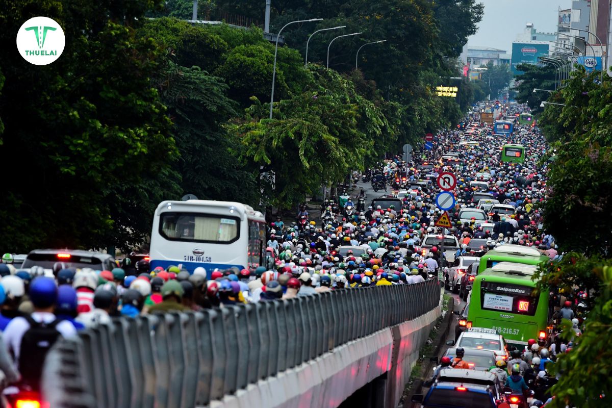 Tình hình giao thông cuối năm