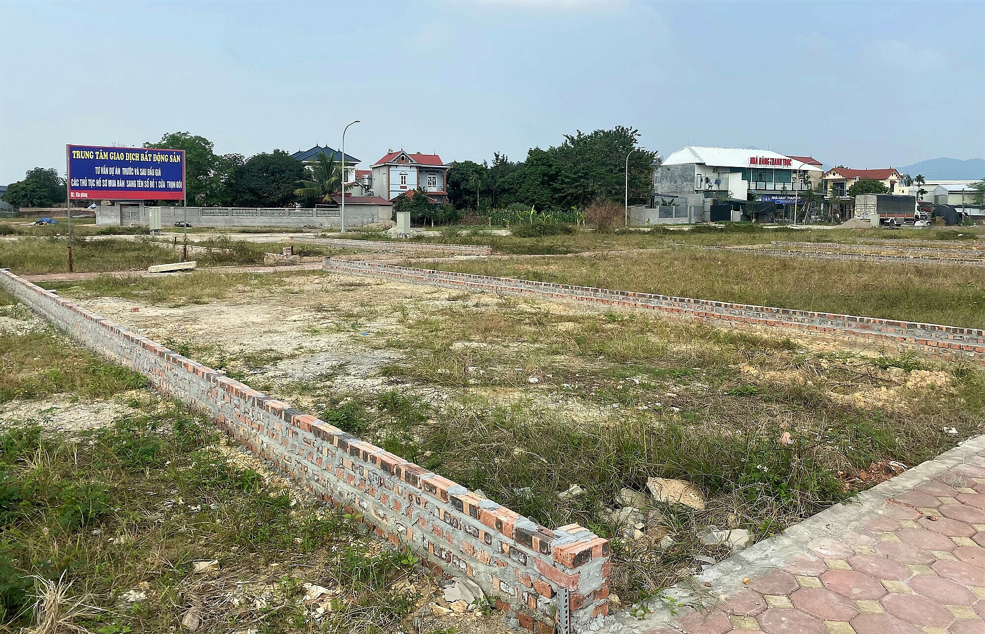 Giao dịch đất nền ven Hà Nội nóng trở lại
